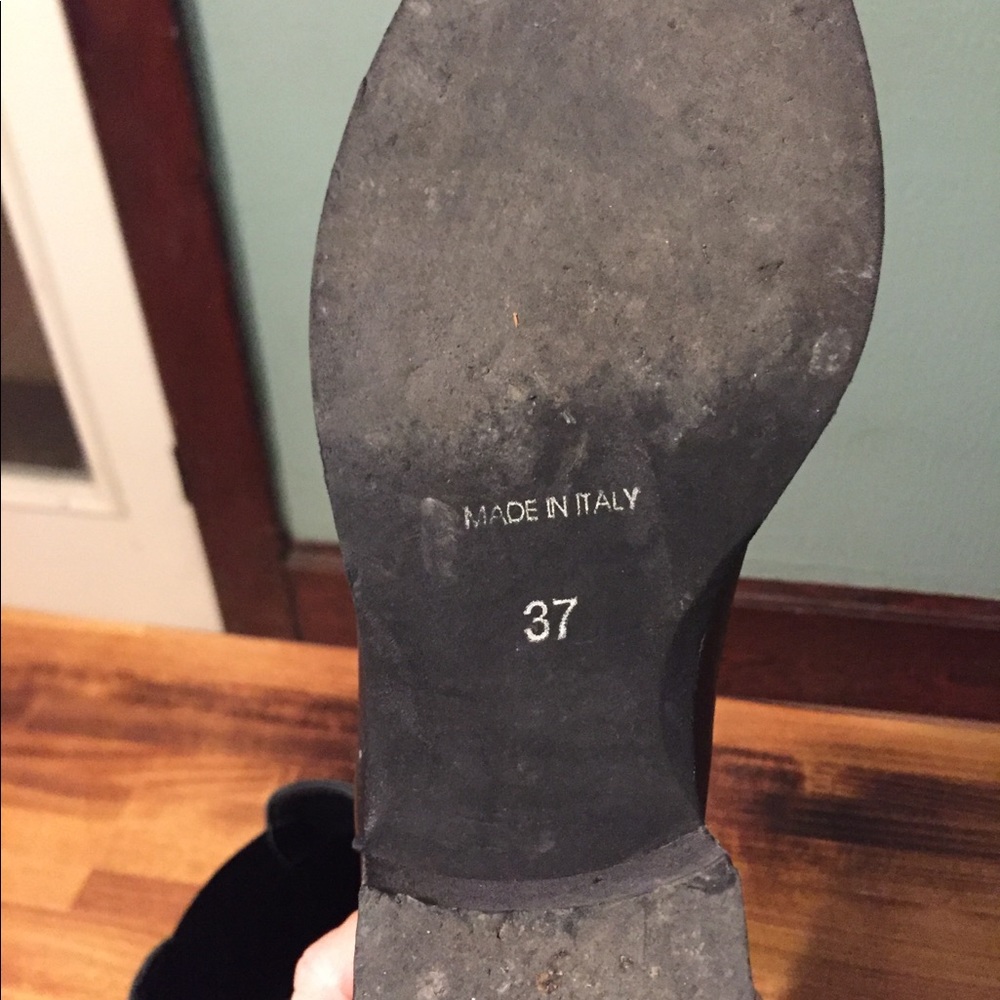 Women’s Booties - Picture 4 of 4